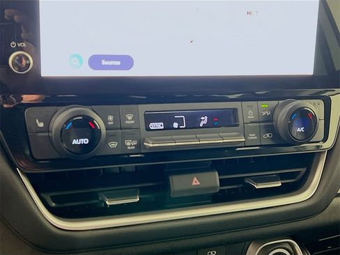 Certified 2025 Toyota Grand Highlander XLE image 15