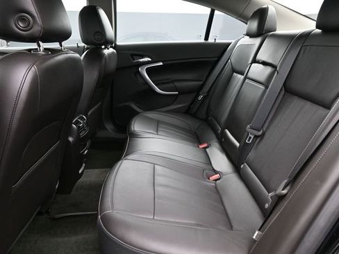 Used 2016 Buick Regal Premium image 11