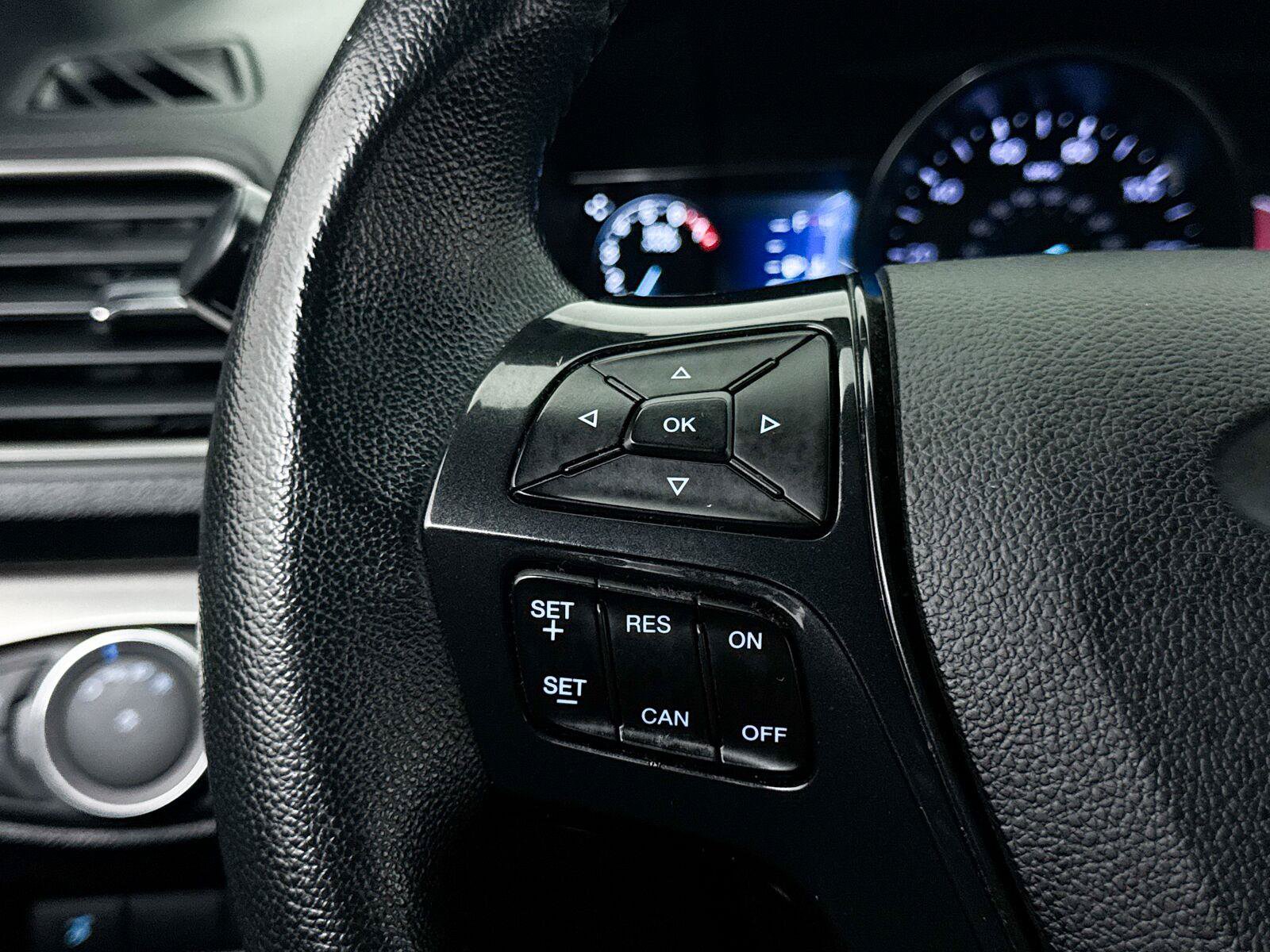 Used 2019 Ford Explorer XLT w/ Equipment Group 201A AWD/4WD image 26