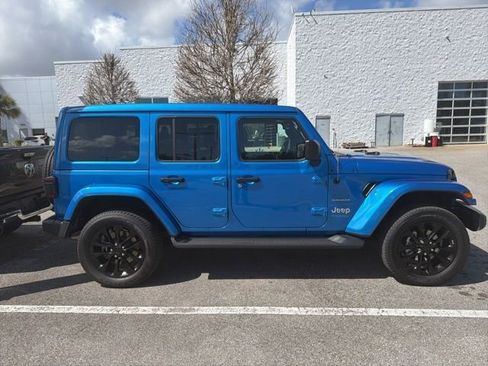 Used 2021 Jeep Wrangler Unlimited Sahara w/ Cold Weather Group image 3