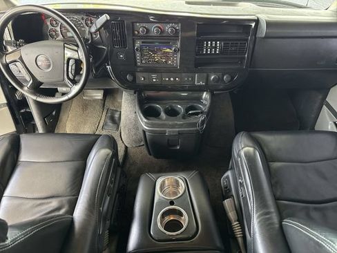 Used 2020 GMC Savana 2500 Extended w/ Enhanced Convenience Package RWD image 21