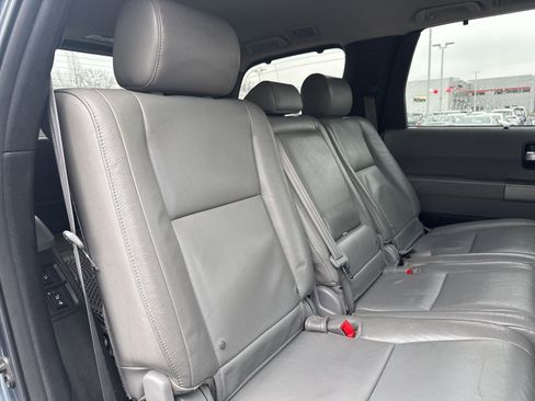 Used 2010 Toyota Sequoia Limited image 14