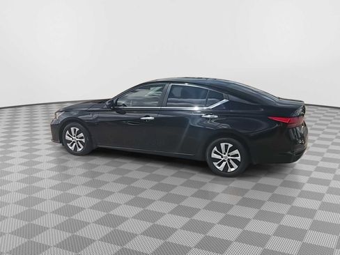 Used 2023 Nissan Altima 2.5 S FWD image 6