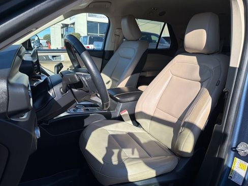 Used 2020 Ford Explorer XLT w/ Equipment Group 202A image 36