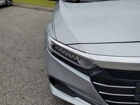 Used 2021 Honda Accord Hybrid image 5