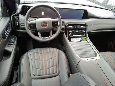 Used 2025 Nissan Armada PRO-4X AWD/4WD image 14