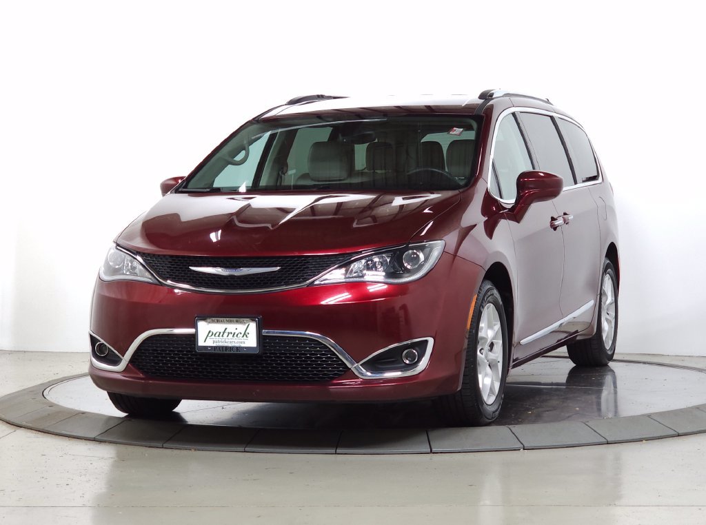 Used 2017 Chrysler Pacifica Touring-L Plus w/ Tire & Wheel Group FWD image 3