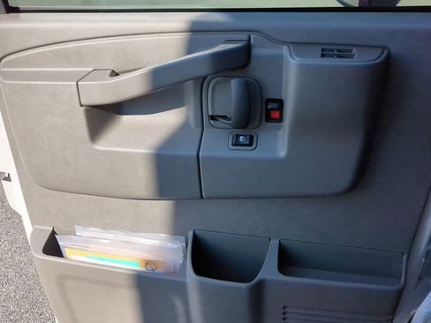 New 2025 GMC Savana 4500 w/ Power Convenience Package image 19