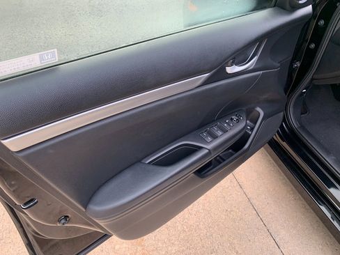 Used 2019 Honda Civic Sport image 22