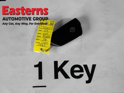 Used 2024 Volkswagen Atlas Cross Sport SE FWD image 22
