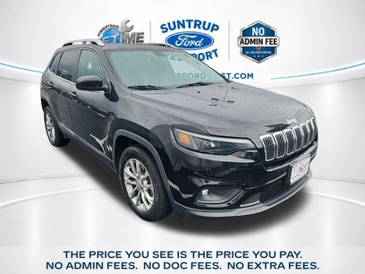 Used 2019 Jeep Cherokee Latitude Plus w/ Comfort/Convenience Group