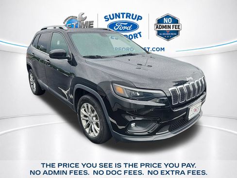 Used 2019 Jeep Cherokee Latitude Plus w/ Comfort/Convenience Group FWD image 1