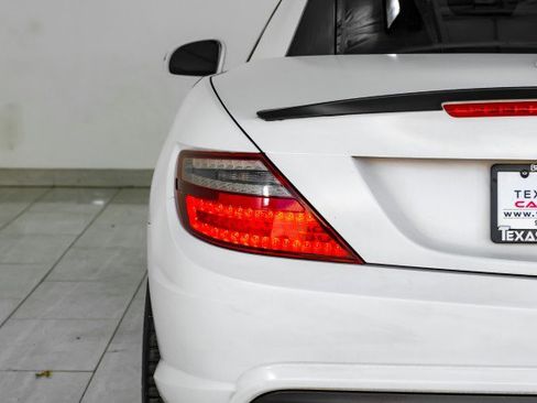 Used 2014 Mercedes-Benz SLK 250 image 44