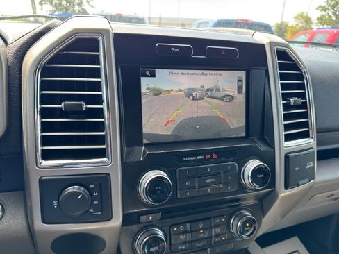 Used 2015 Ford F150 Lariat w/ Equipment Group 502A Luxury AWD/4WD image 23