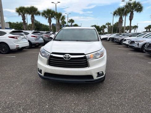 Used 2016 Toyota Highlander XLE FWD image 7