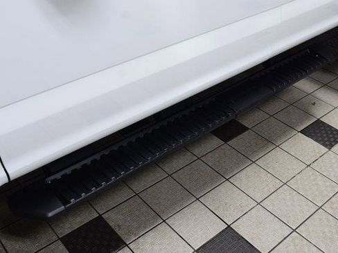 Used 2022 Ford F350 XL w/ Power Equipment Group image 17