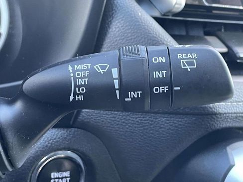 Used 2024 Toyota RAV4 XLE FWD image 29