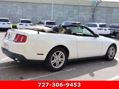 Used 2012 Ford Mustang Convertible image 7