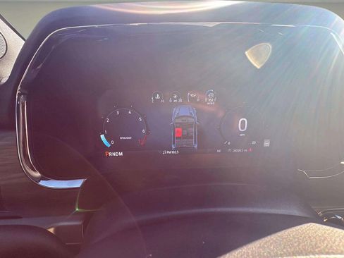 Used 2025 Ford F150 Lariat w/ Equipment Group 501A Mid image 22