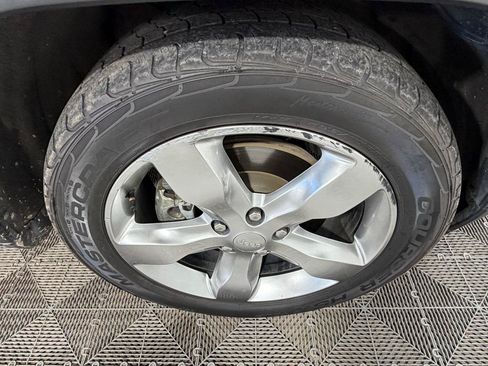 Used 2012 Jeep Grand Cherokee Overland AWD/4WD image 8