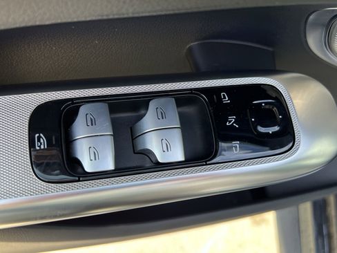 Certified 2025 Mercedes-Benz GLC 300 4MATIC image 15