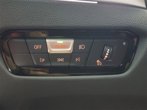 Used 2024 BMW 330i Sedan image 30