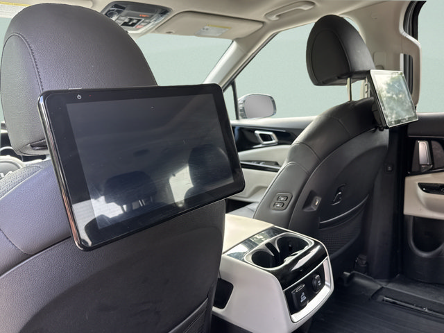 Used 2023 Kia Carnival SX Prestige FWD image 20