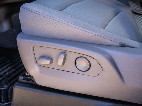 New 2026 GMC Sierra 3500 SLE w/ SLE Value Package image 24