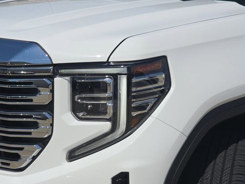 Used 2024 GMC Sierra 1500 Denali w/ Denali Reserve Package AWD/4WD image 30