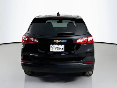 Used 2020 Chevrolet Equinox LS w/ LS Convenience Package FWD image 8