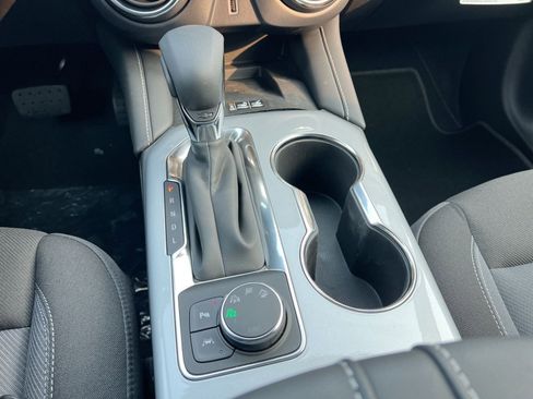 New 2025 Chevrolet Blazer LT w/ Convenience Package image 18