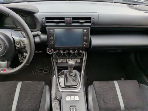 Used 2023 Toyota GR86 Premium RWD image 31