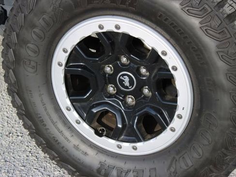 Used 2024 Ford Bronco Badlands w/ Sasquatch Package AWD/4WD image 17