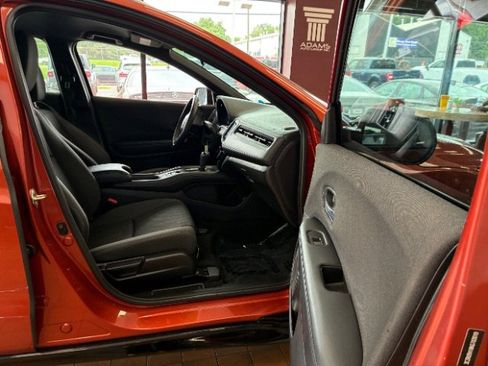 Used 2019 Honda HR-V Sport image 29