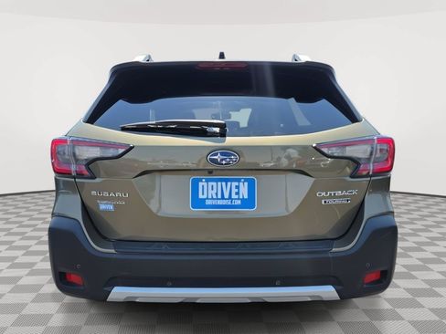 Used 2024 Subaru Outback Touring AWD/4WD image 5