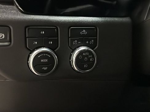 Used 2024 GMC Sierra 2500 SLE w/ SLE Value Package AWD/4WD image 35
