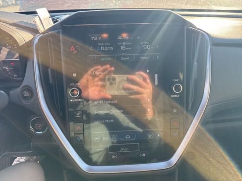 Used 2024 Subaru Crosstrek 2.0i Premium image 5