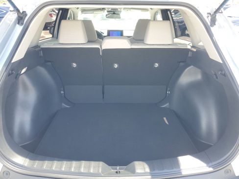 Used 2023 Toyota Corolla Cross L FWD image 9