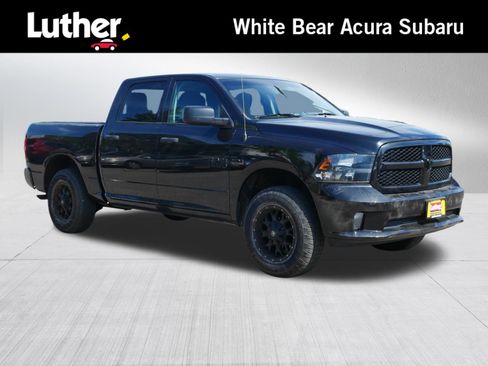 Used 2018 RAM 1500 Express w/ Black Ram 1500 Express Group AWD/4WD image 1