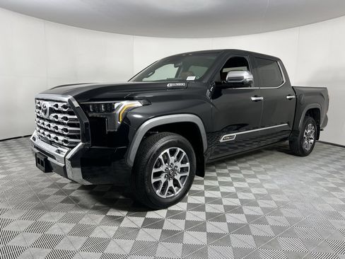Used 2025 Toyota Tundra 1794 Edition image 9