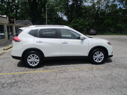 Used 2016 Nissan Rogue SV AWD/4WD image 10