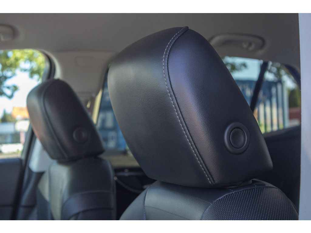 Used 2024 Buick Envision Preferred AWD/4WD image 17