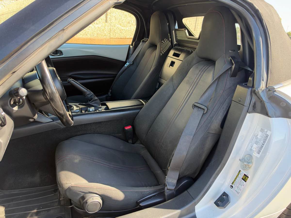 Used 2016 MAZDA MX-5 Miata Club RWD image 16