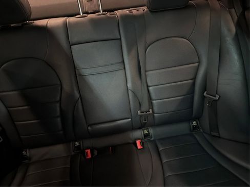 Used 2018 Mercedes-Benz C 300 Sedan w/ Premium Package image 33