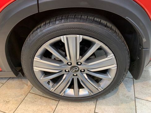 Used 2021 INFINITI QX50 Sensory image 11