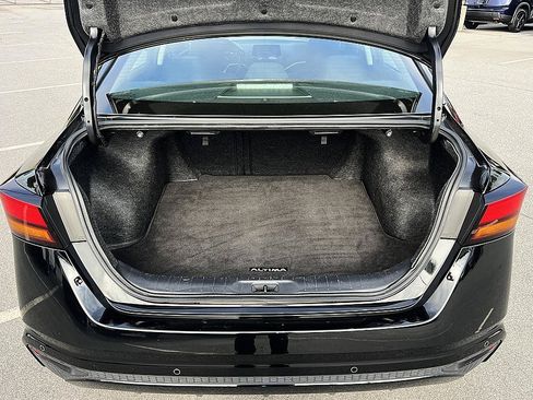 Certified 2025 Nissan Altima 2.5 SV FWD image 15