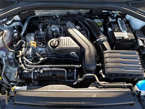 Used 2022 Volkswagen Jetta SE image 30