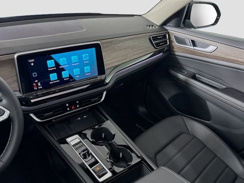 New 2026 Volkswagen Atlas SEL image 23