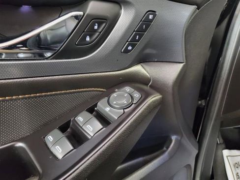Used 2019 Chevrolet Traverse Premier w/ Redline Edition AWD/4WD image 12