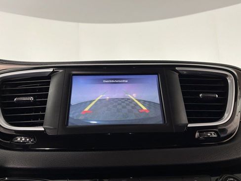 Used 2023 Chrysler Voyager LX FWD image 22